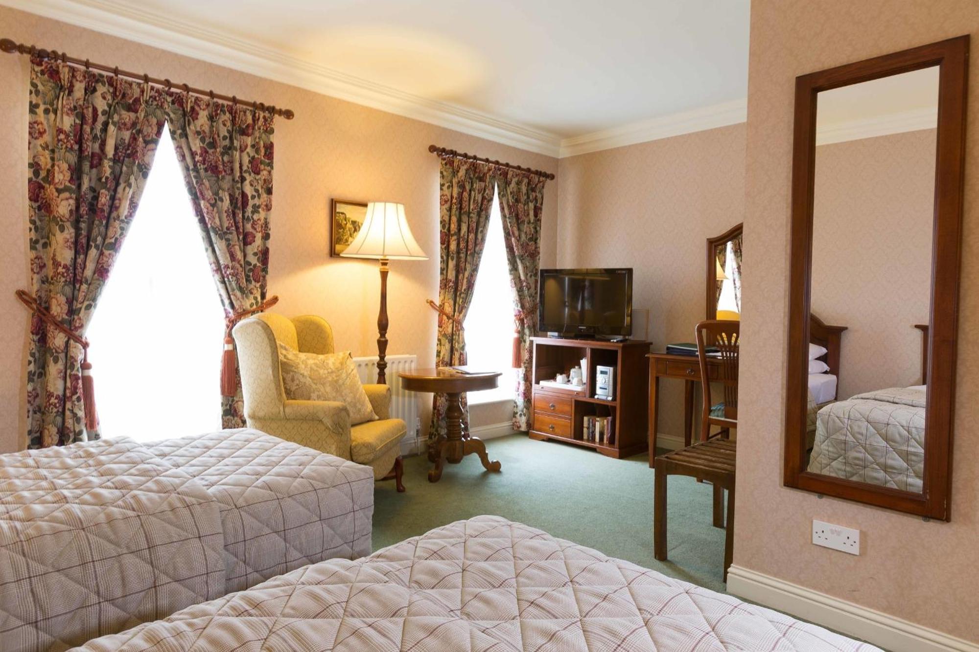 Sheedy'S Boutique Hotel Lisdoonvarna Szoba fotó